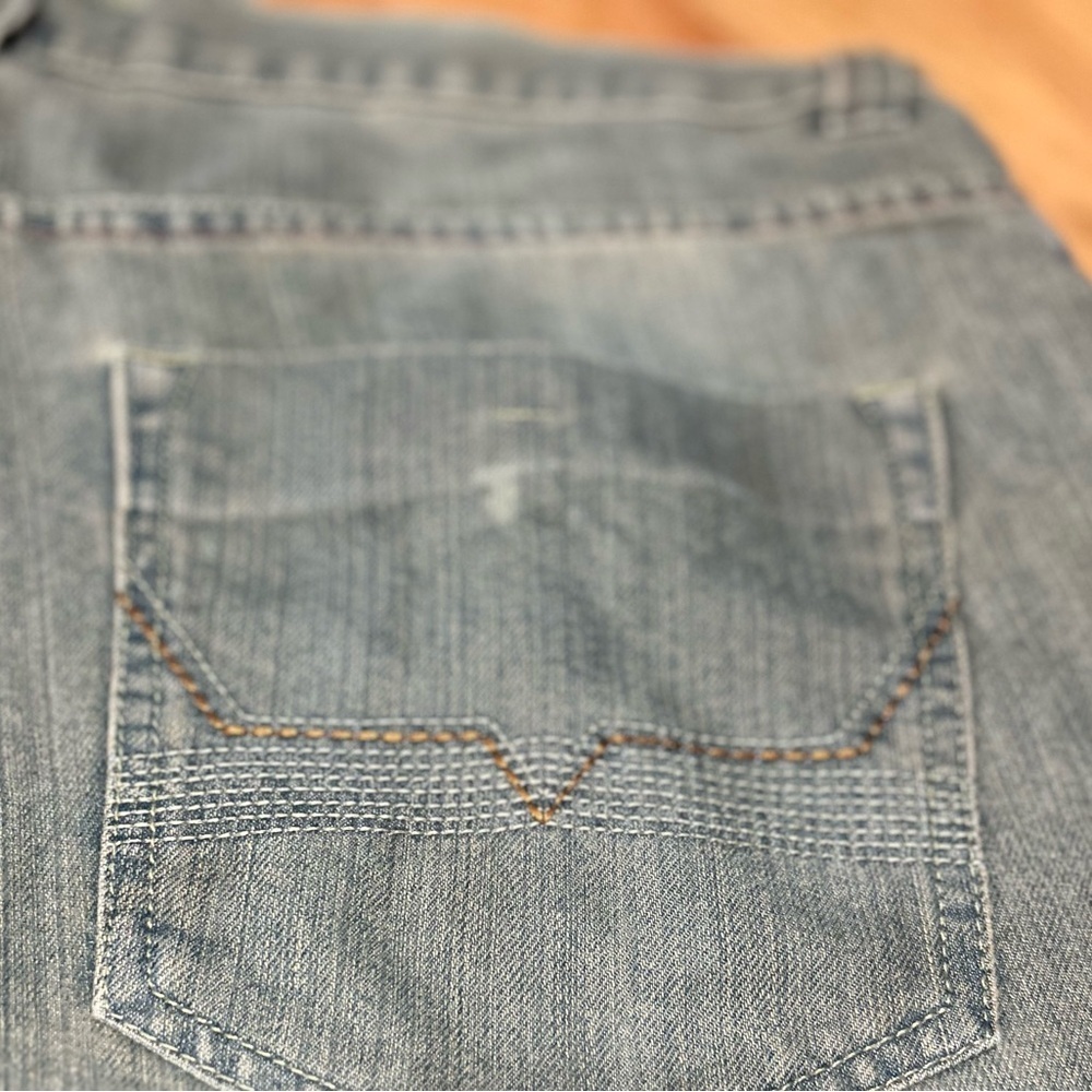 Vintage Jinzu denim shorts/jorts size 40. Inseam 15 inches - Picture 3 of 7